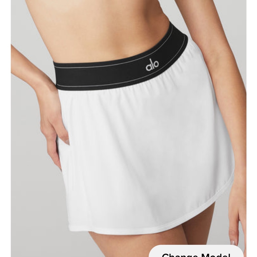 *BNWT* ALO Yoga Match Point Tennis Skirt (Small, White) Sold Out